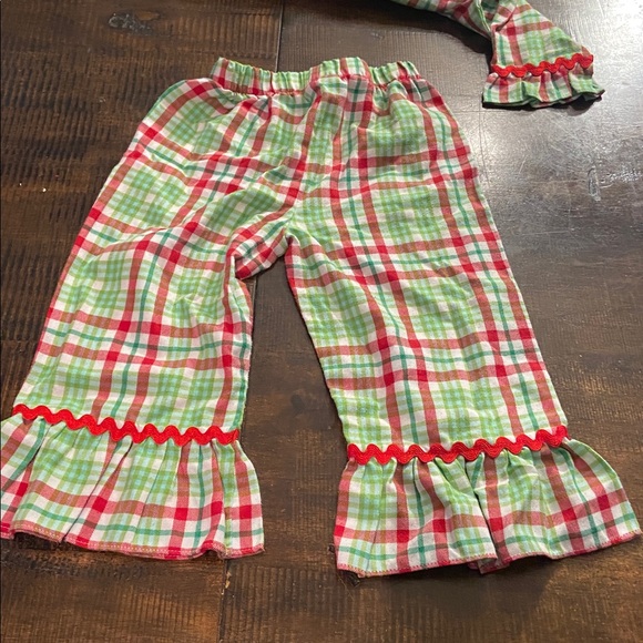 Three sisters smocked Plaid Kids Pajamas with Red and Green Accents 12 months - Picture 7 of 9